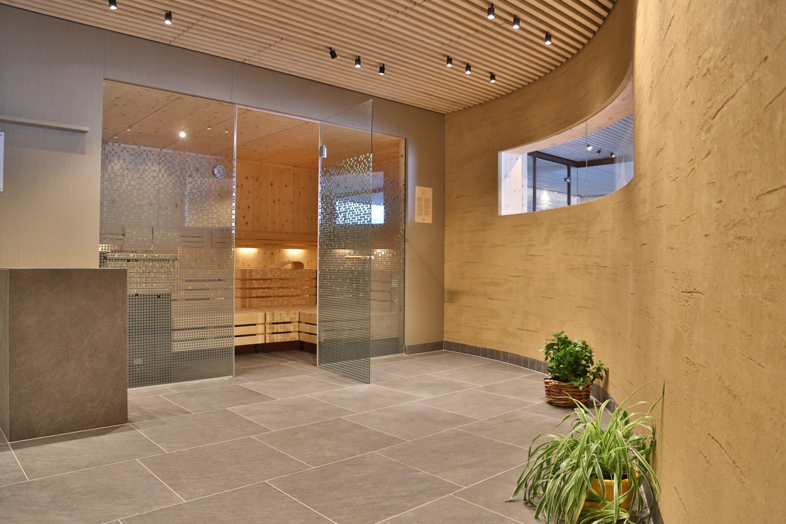 Hotel Roggal Lech am Arlberg Finnische Sauna Außenansicht