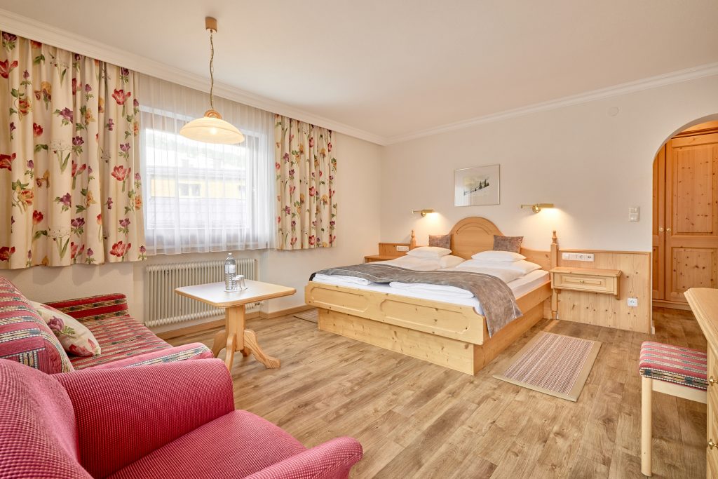 Roggal_023_HDR_Web_Christoph Noesig PHOTOGRAPHY